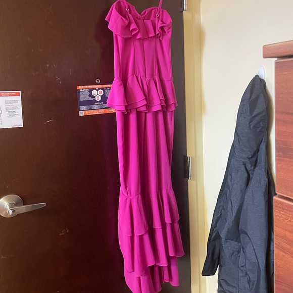 Lovers + Friends Melissa Gown (Magenta) - Picture 5 of 6